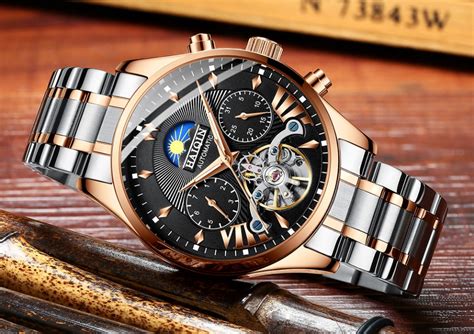 luxurious men's watches